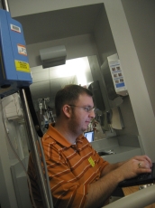 Daddy doing birth liveblogging.